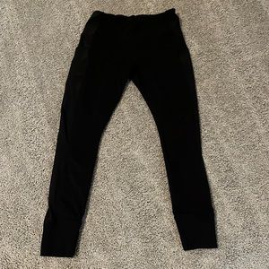 Athleta medium joggers capris